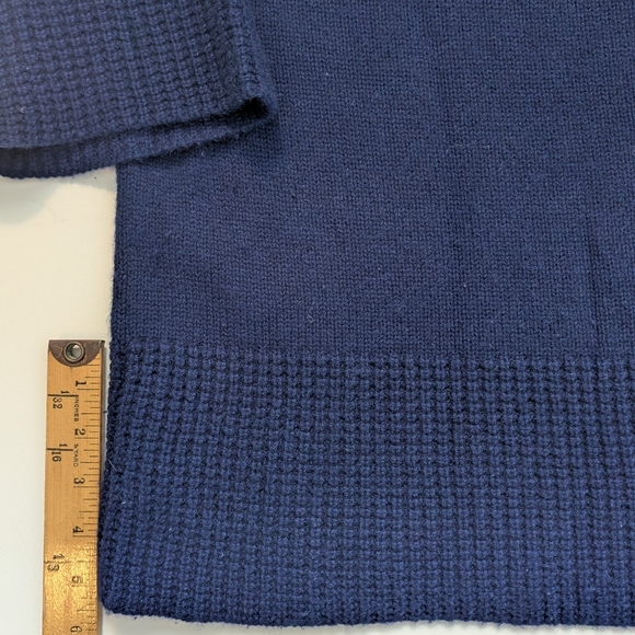 Theory 100% Cashmere Sweater - Picture 15 of 16